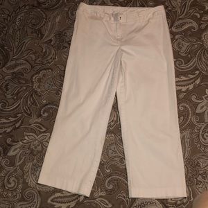 Women’s white Capris